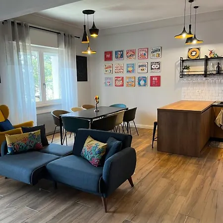 Diluna Apartment *